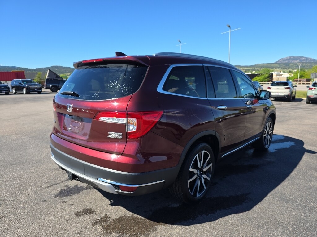 Used 2020 Honda Pilot Touring 8-Passenger Sport Utility
