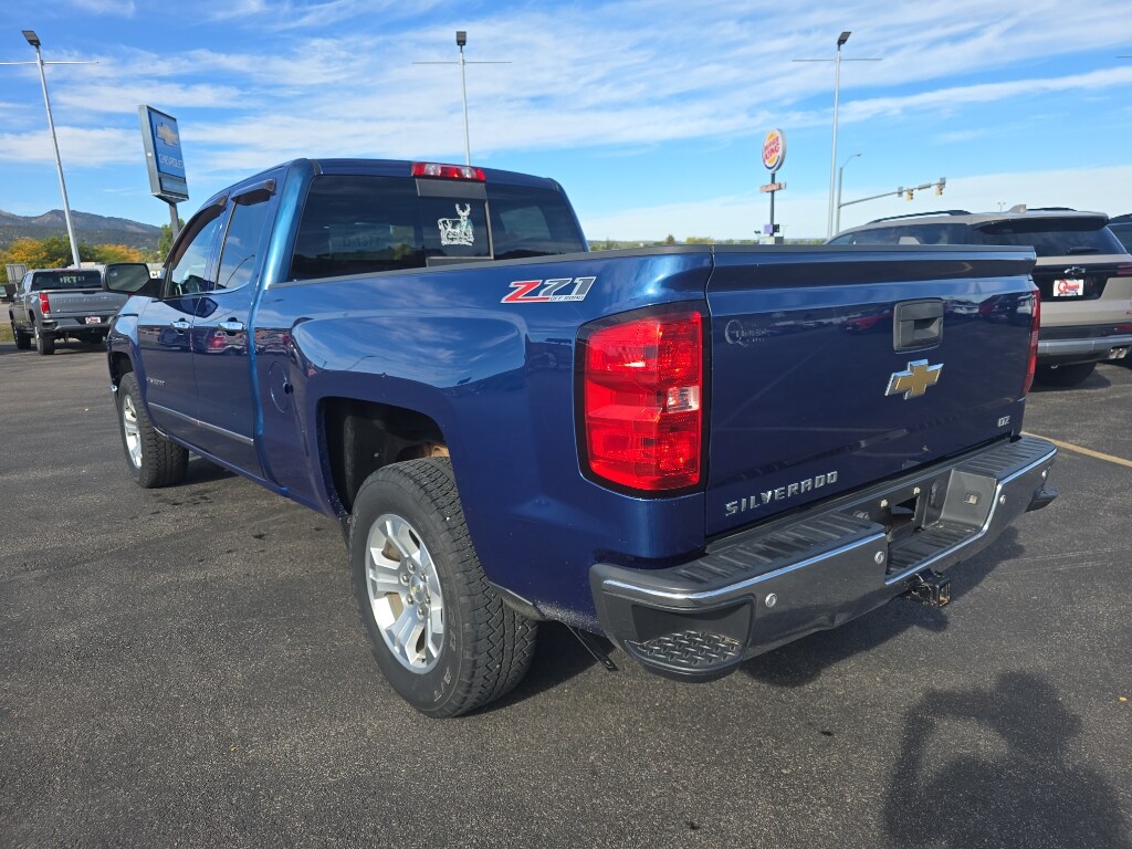 2015 Chevrolet Silverado 1500 LTZ photo 2