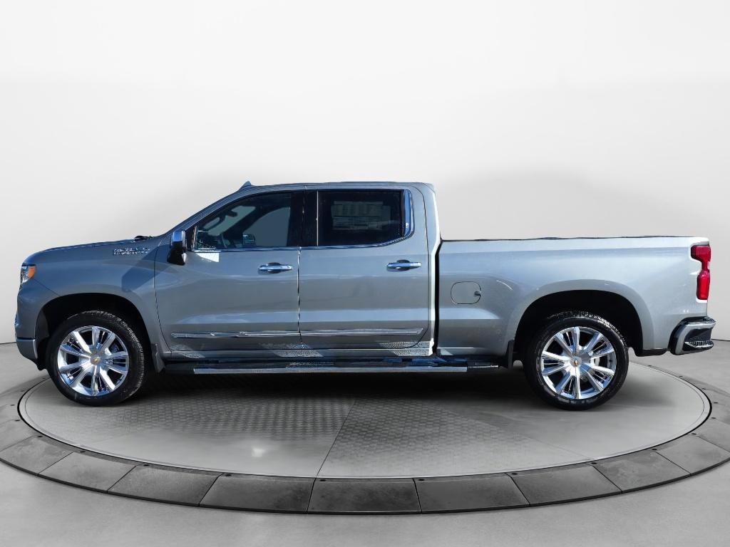 2025 Chevrolet Silverado 1500 LT photo 2