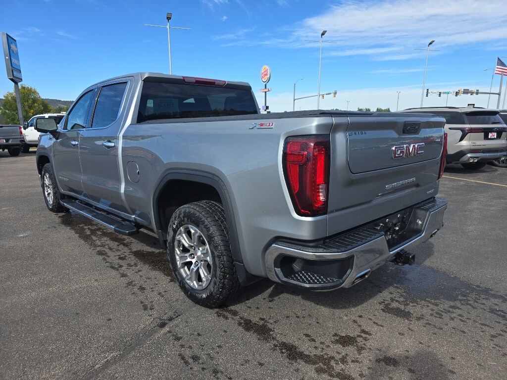 2024 Gmc Sierra 1500 SLT photo 2