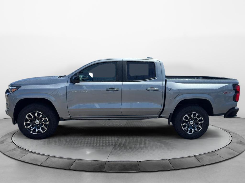 2025 Chevrolet Colorado Z71 photo 2