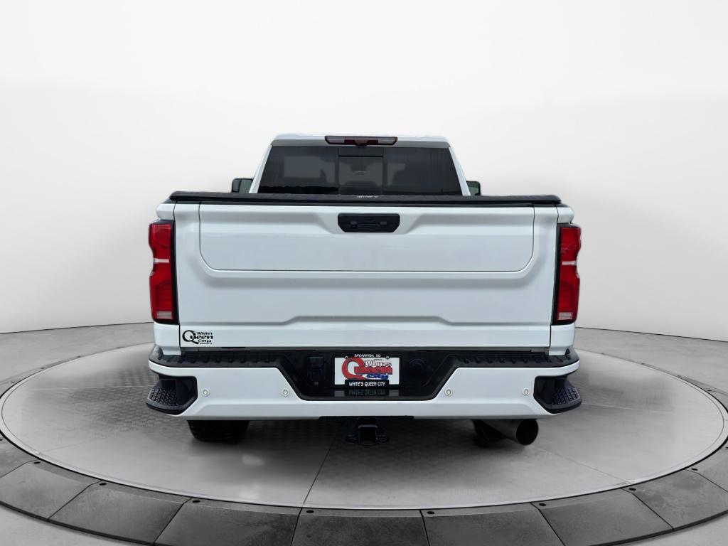 2024 Chevrolet Silverado 2500HD LTZ photo 3