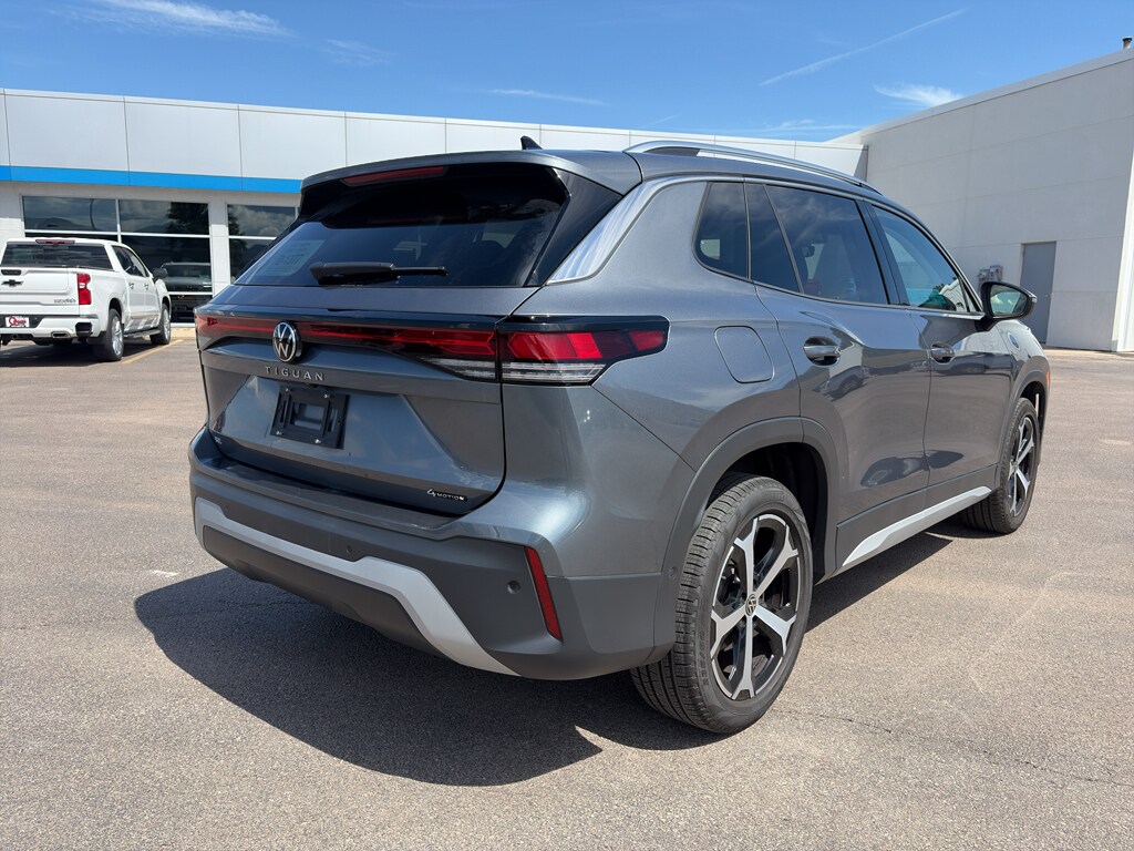 Certified 2026 Volkswagen Tiguan SE Sport Utility