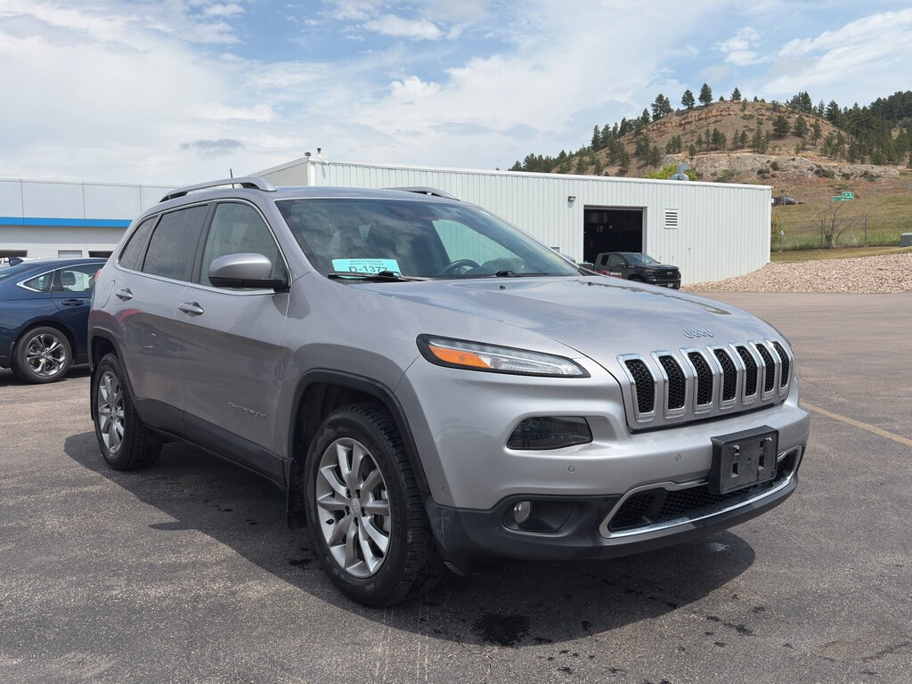 Used 2018 Jeep Cherokee Limited Sport Utility