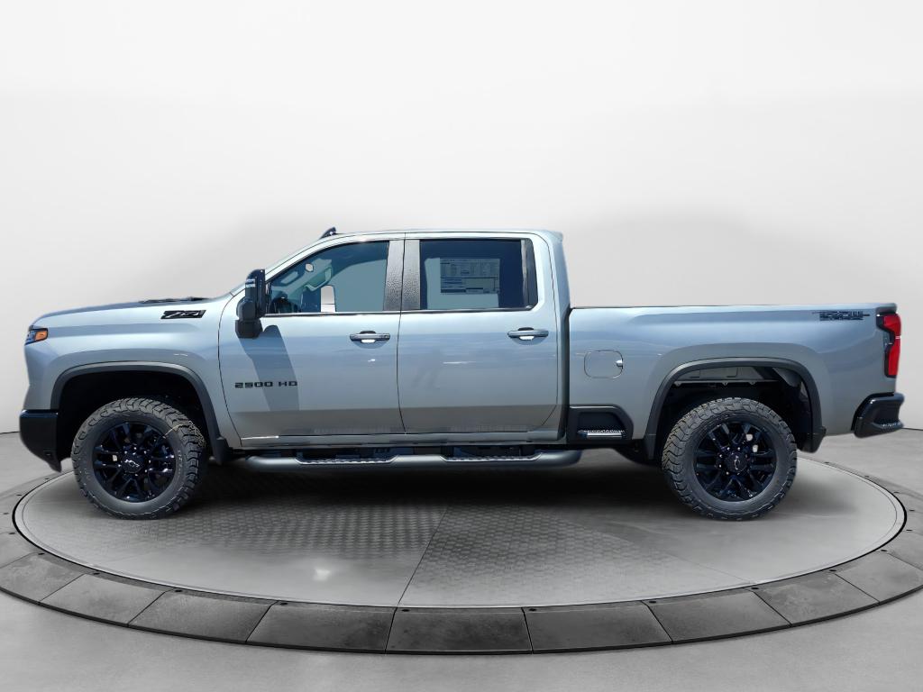 2025 Chevrolet Silverado 2500HD LT photo 2
