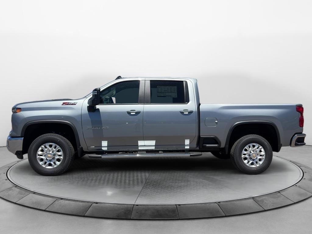 New 2026 Chevrolet Silverado LT Crew Cab