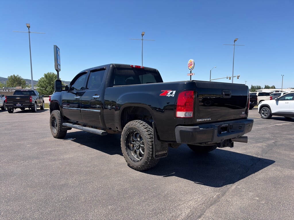 Used 2014 GMC Sierra SRW Denali Crew Cab