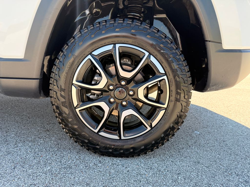 2025 Jeep Compass Trailhawk - Photo 22