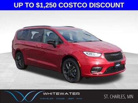 2026 Chrysler Pacifica Limited Passenger Van