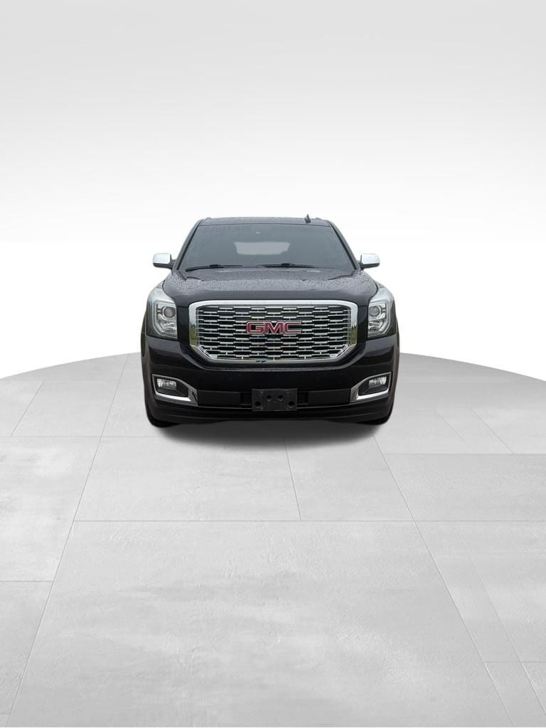 Used 2018 GMC Yukon XL Denali with VIN 1GKS2HKJ7JR341338 for sale in Saint Charles, Minnesota