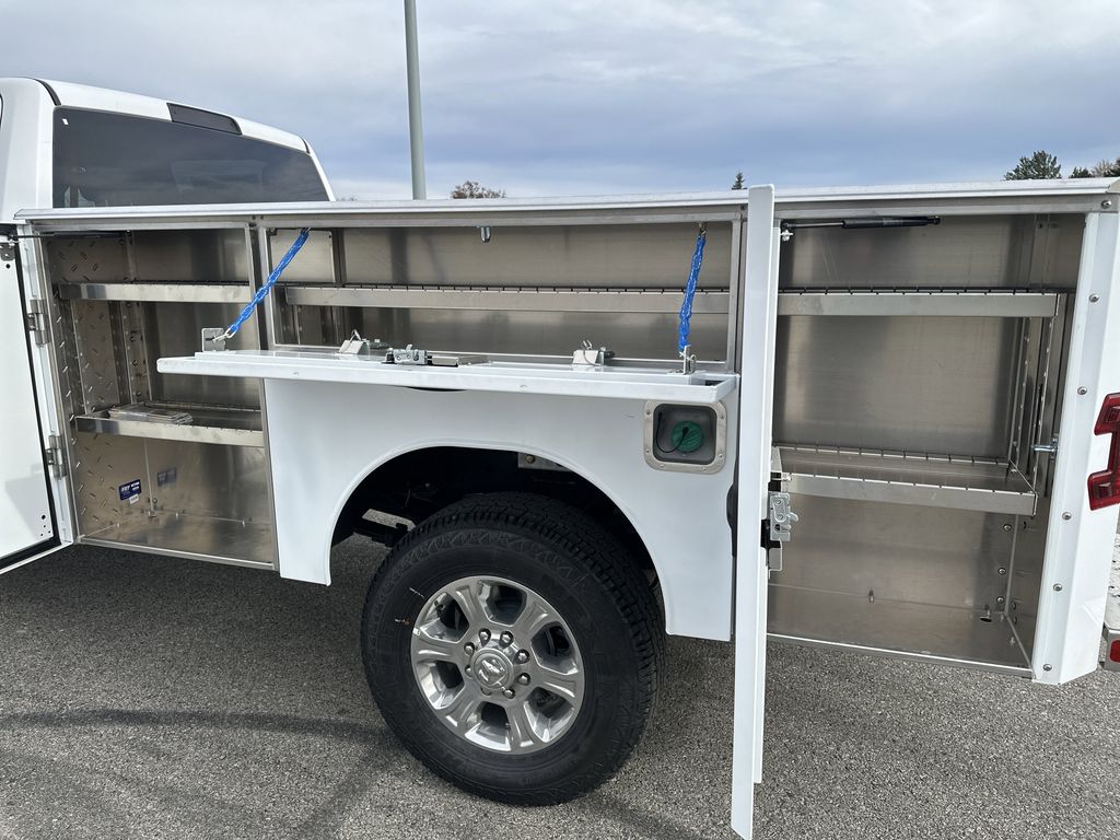 2026 RAM 3500 Chassis Tradesman - Photo 16