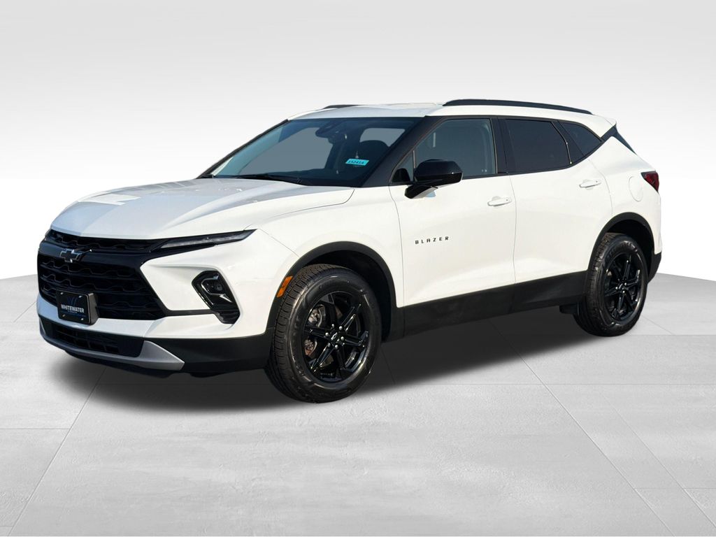 Used 2023 Chevrolet Blazer 2LT with VIN 3GNKBHR4XPS201065 for sale in Saint Charles, Minnesota