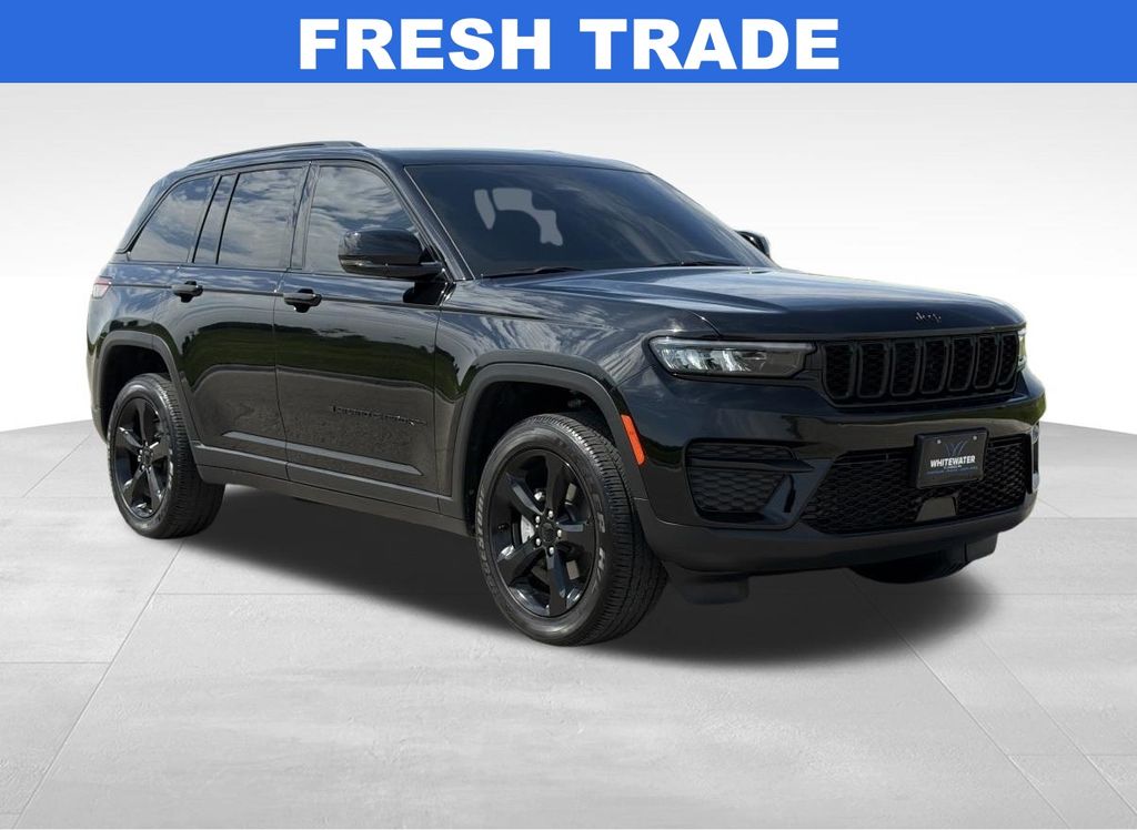 2024 Jeep Grand Cherokee Altitude X 4x4's photo