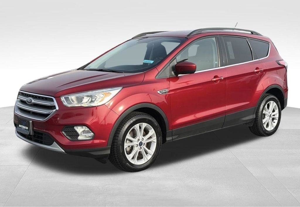 Used 2017 Ford Escape SE with VIN 1FMCU9GD3HUB81058 for sale in Saint Charles, Minnesota