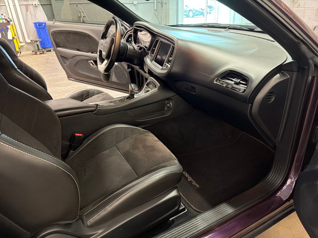 2022 Dodge Challenger SRT - Photo 16