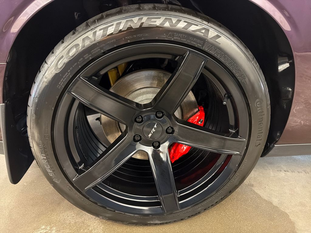 2022 Dodge Challenger SRT - Photo 18