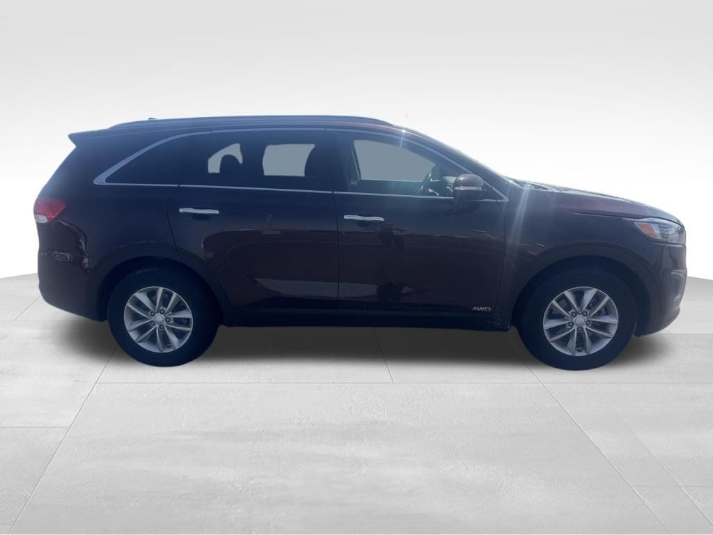 Used 2016 Kia Sorento LX with VIN 5XYPGDA31GG043745 for sale in Saint Charles, Minnesota
