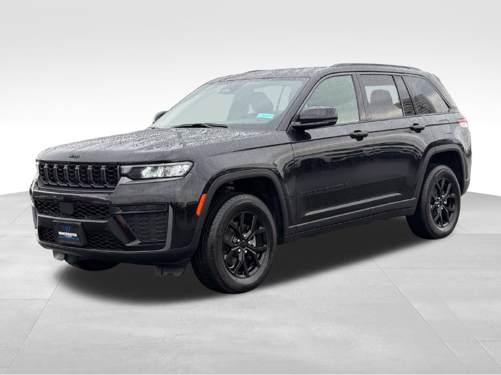 Used 2026 Jeep Grand Cherokee Laredo with VIN 1C4RJHAR1TC201327 for sale in Saint Charles, Minnesota