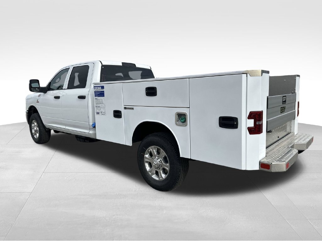 2026 RAM 3500 Chassis Tradesman - Photo 13