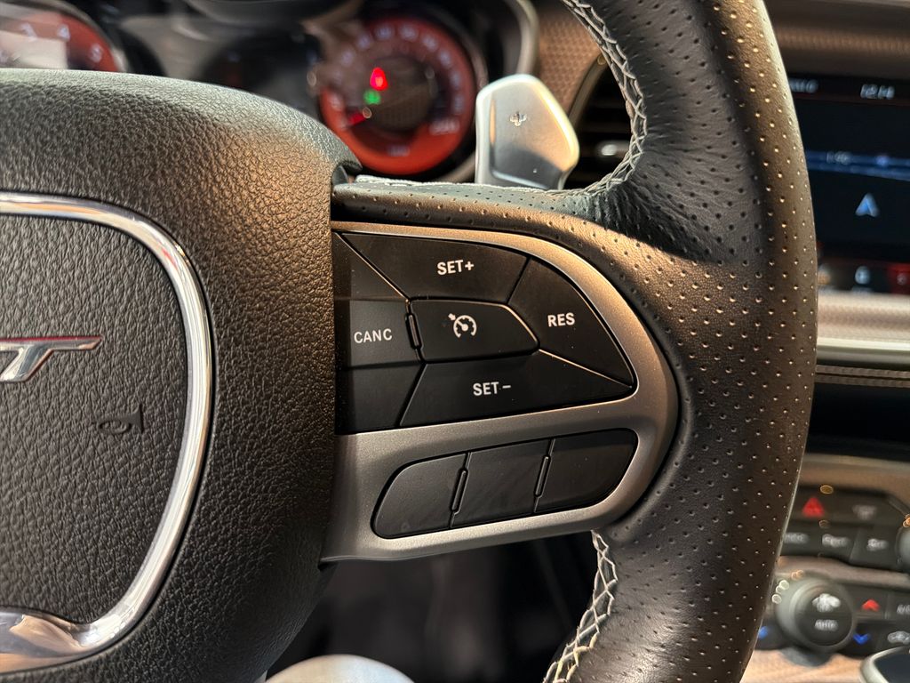 2022 Dodge Challenger SRT - Photo 12