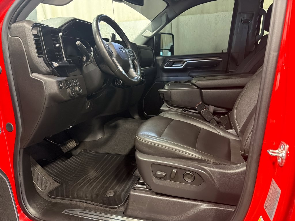 Used 2025 Chevrolet Silverado 2500HD LT with VIN 2GC4KNE74S1225754 for sale in Saint Charles, Minnesota