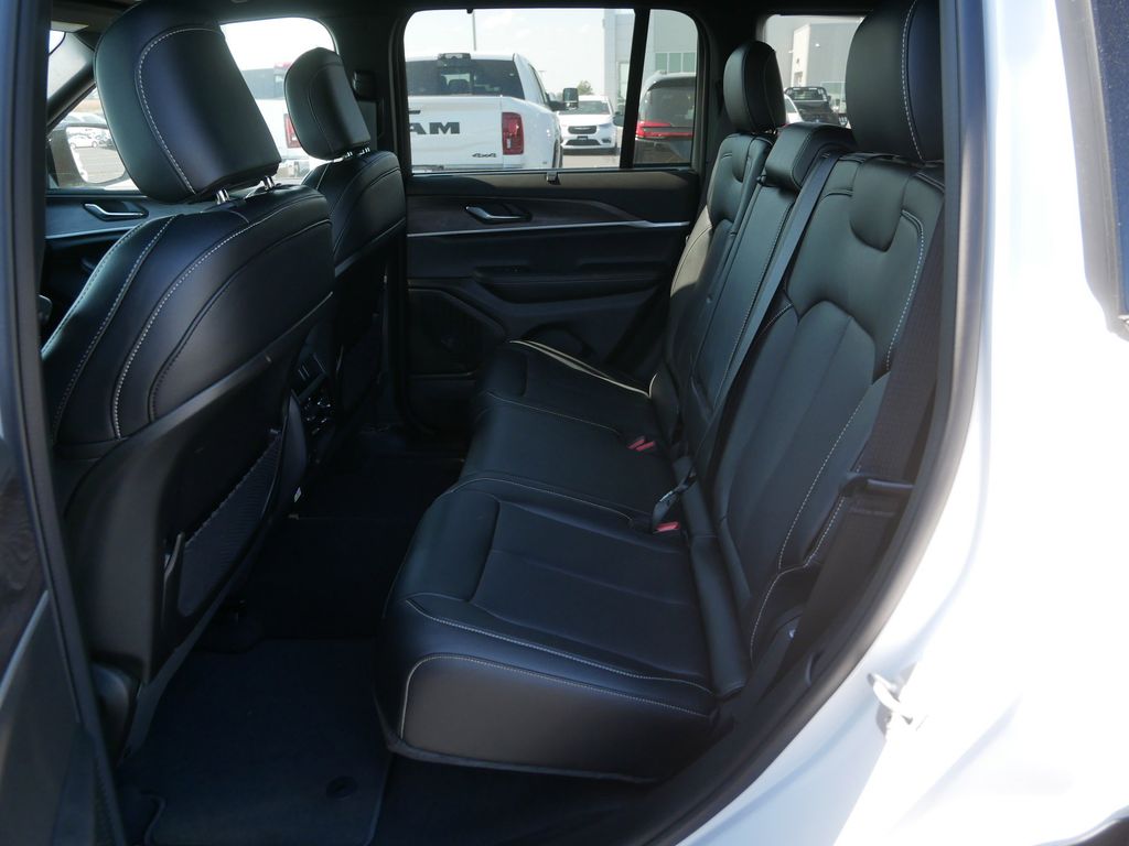 2025 Jeep Grand Cherokee Limited - Photo 8