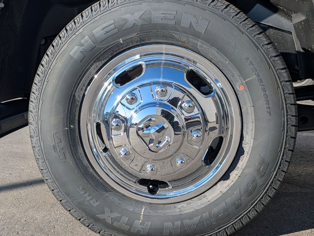 New 2026 Ram 3500 Chassis Cab TRADESMAN REGULAR 4X4 60' CA Pickup