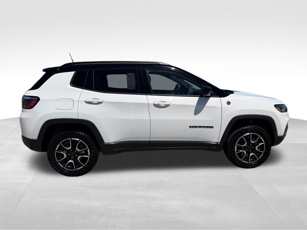 2025 Jeep Compass Trailhawk - Photo 23