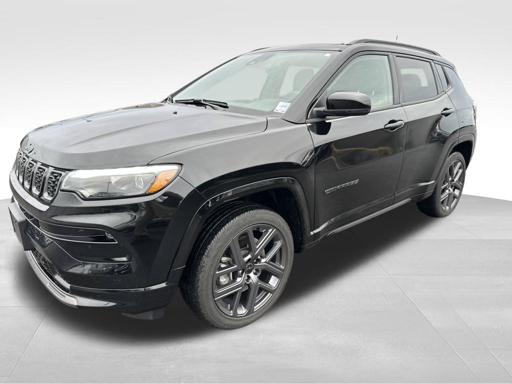 Used 2025 Jeep Compass Limited with VIN 3C4NJDCN3ST518644 for sale in Saint Charles, Minnesota