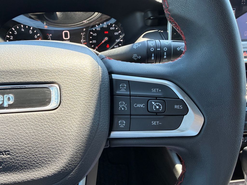 2025 Jeep Compass Trailhawk - Photo 14