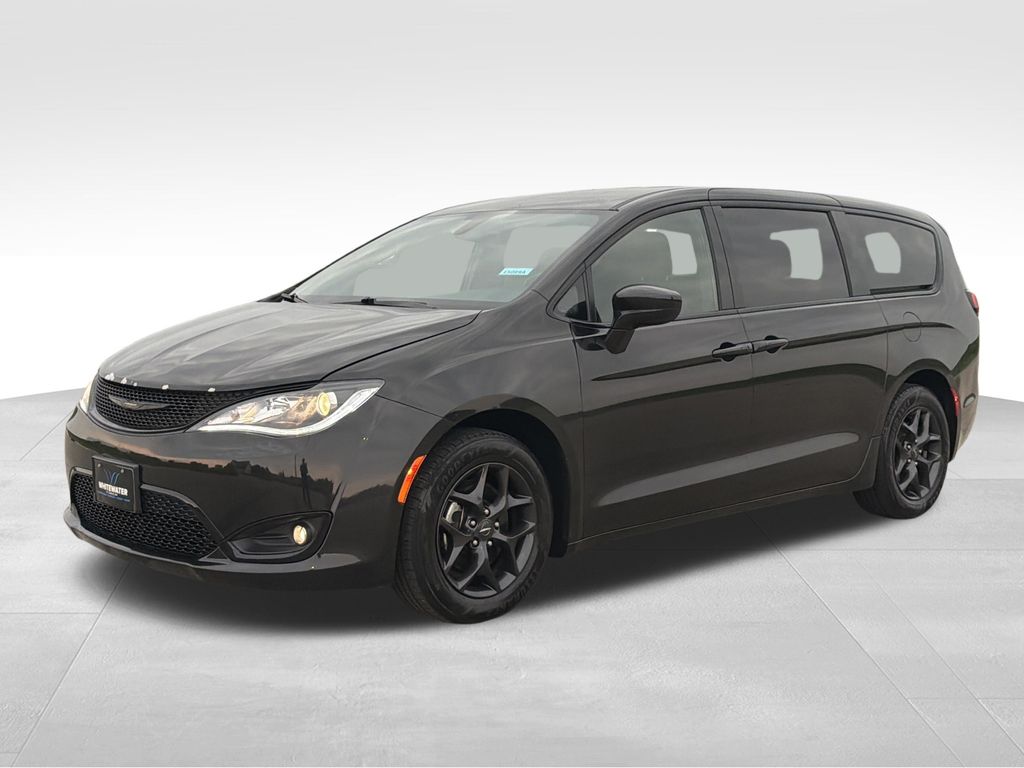 Used 2019 Chrysler Pacifica Touring Plus with VIN 2C4RC1FG9KR609959 for sale in Saint Charles, Minnesota