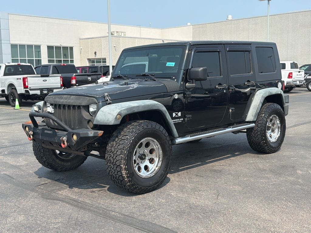 Used 2008 Jeep Wrangler Unlimited X with VIN 1J4GA39138L529682 for sale in Saint Charles, Minnesota