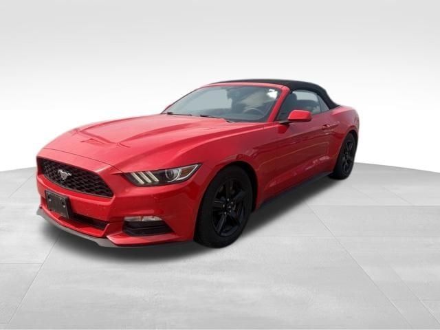 Used 2015 Ford Mustang V6 with VIN 1FATP8EM8F5386851 for sale in Saint Charles, Minnesota