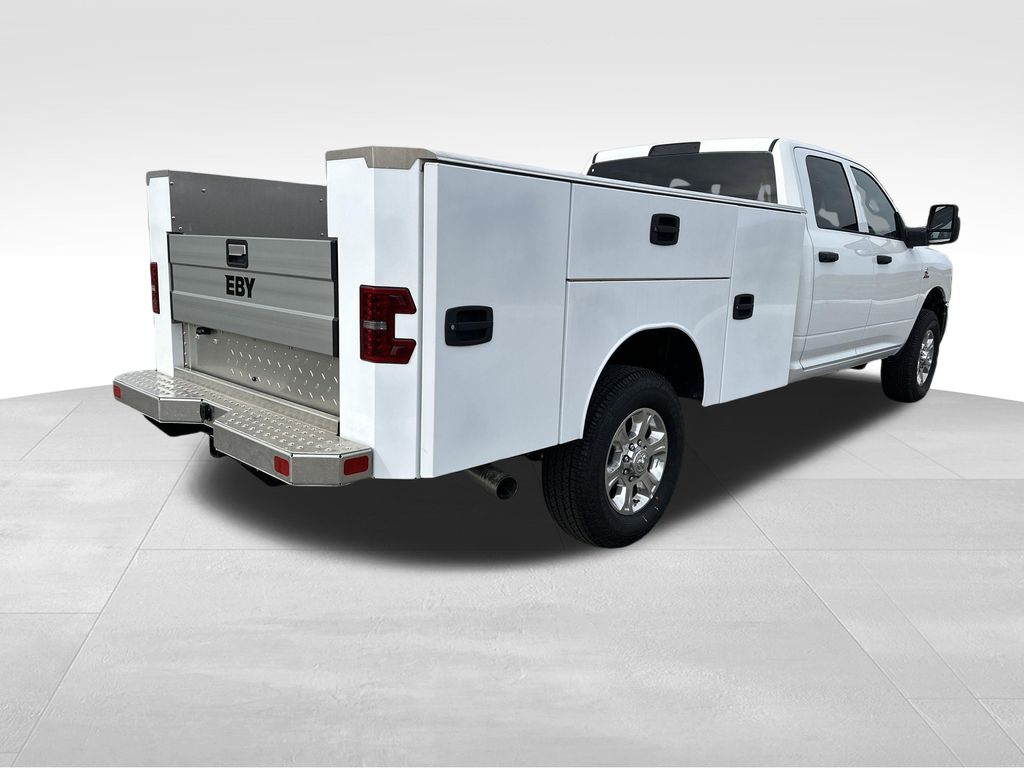 2026 RAM 3500 Chassis Tradesman - Photo 10