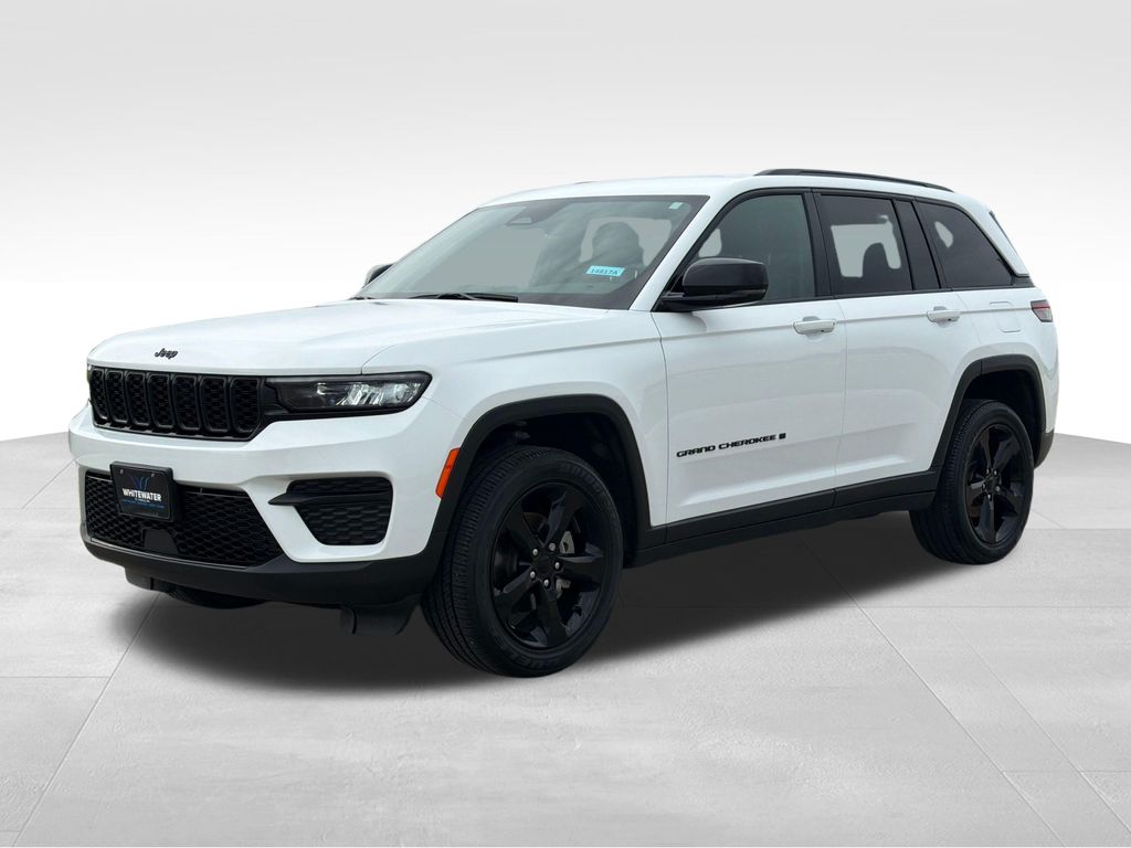 Used 2023 Jeep Grand Cherokee Altitude with VIN 1C4RJHAG6PC565182 for sale in Saint Charles, Minnesota
