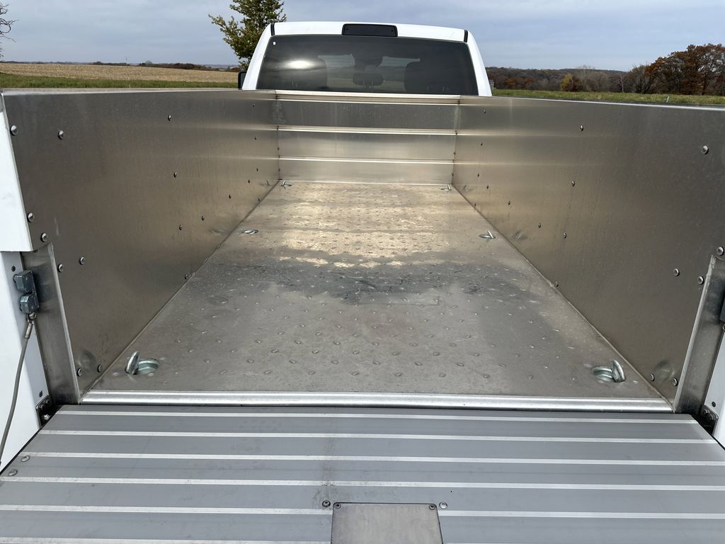 2026 RAM 3500 Chassis Tradesman - Photo 17