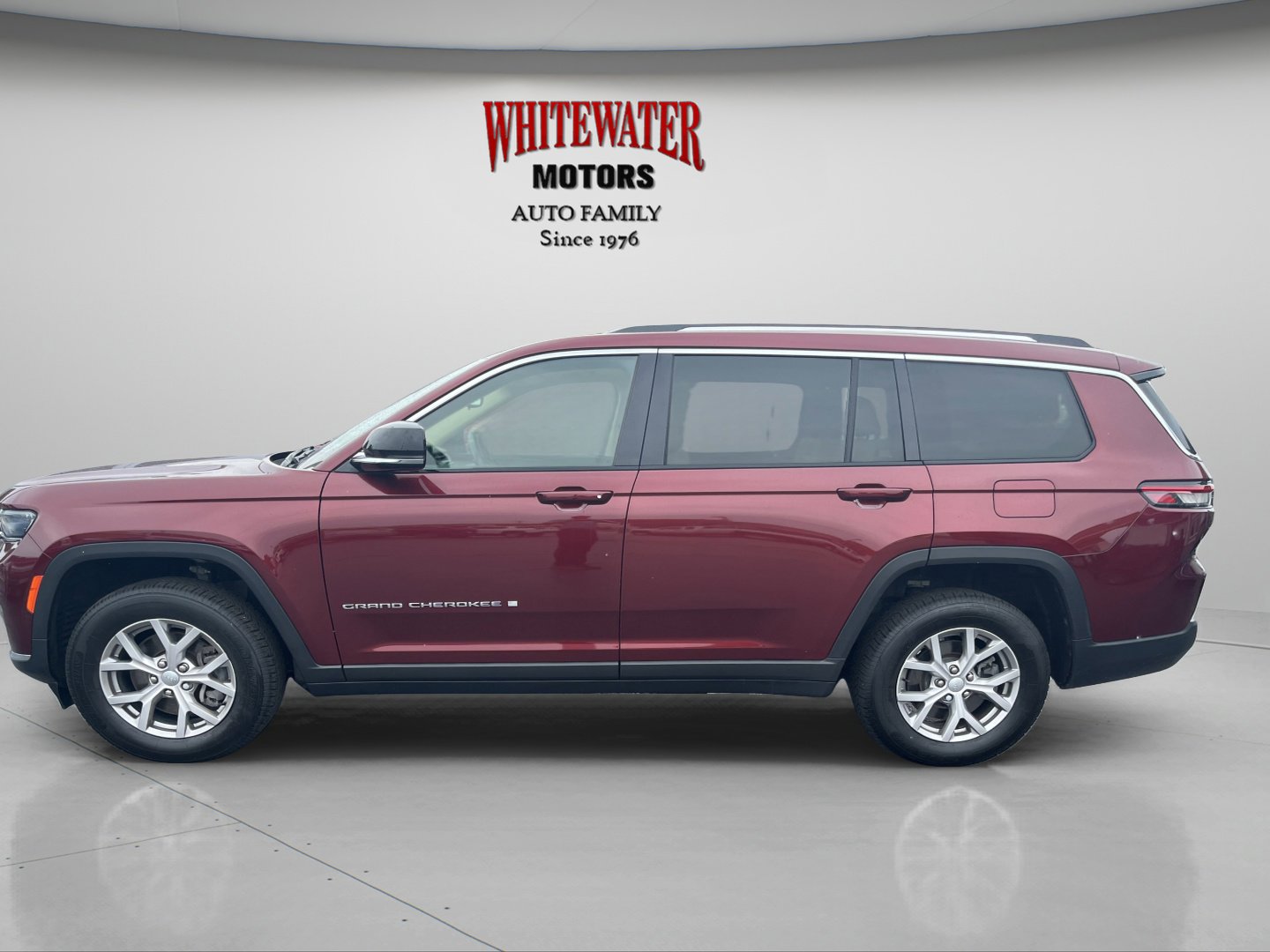 2021 Jeep Grand Cherokee Limited photo 2