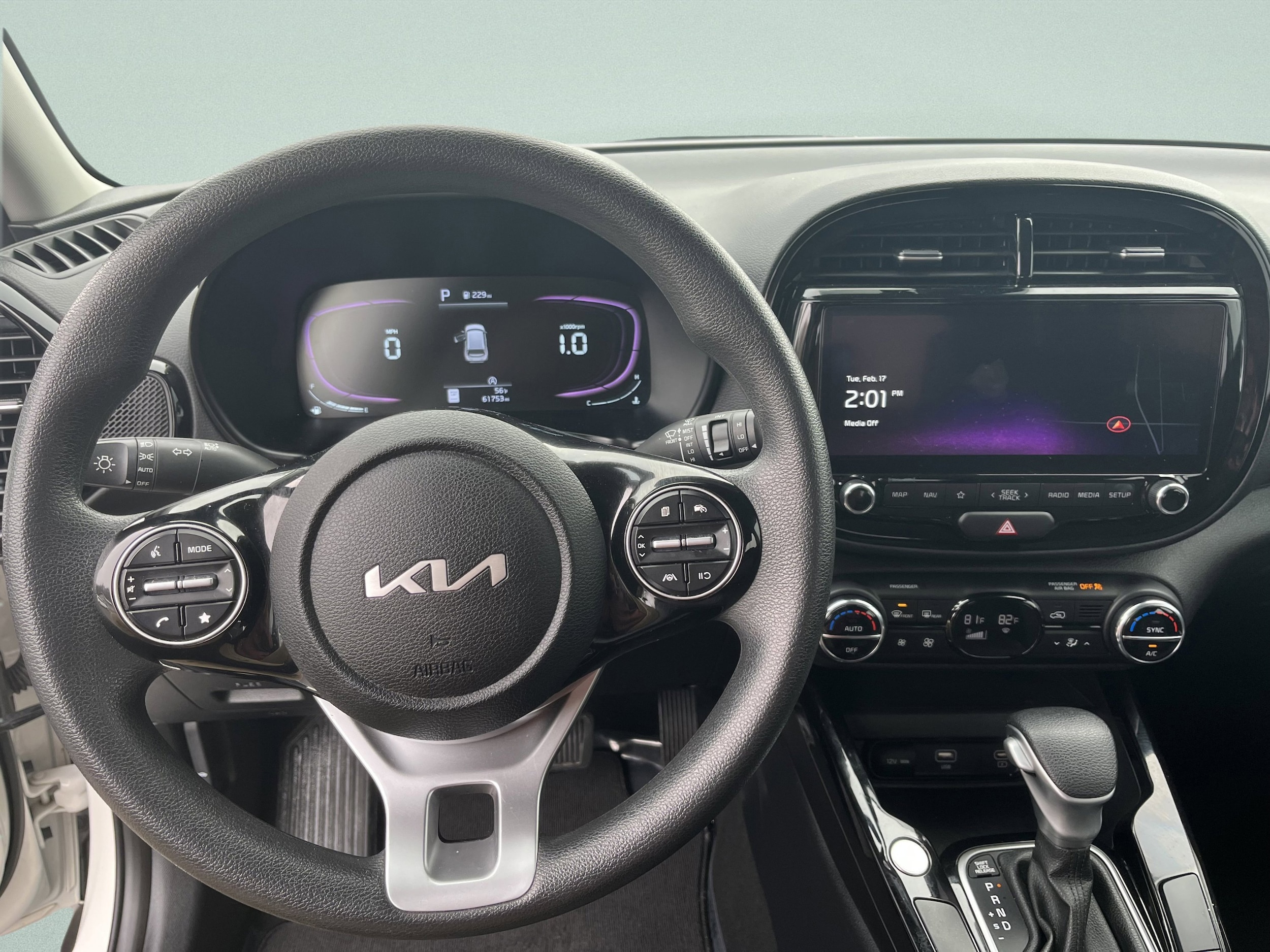 2023 Kia Soul S - Photo 13