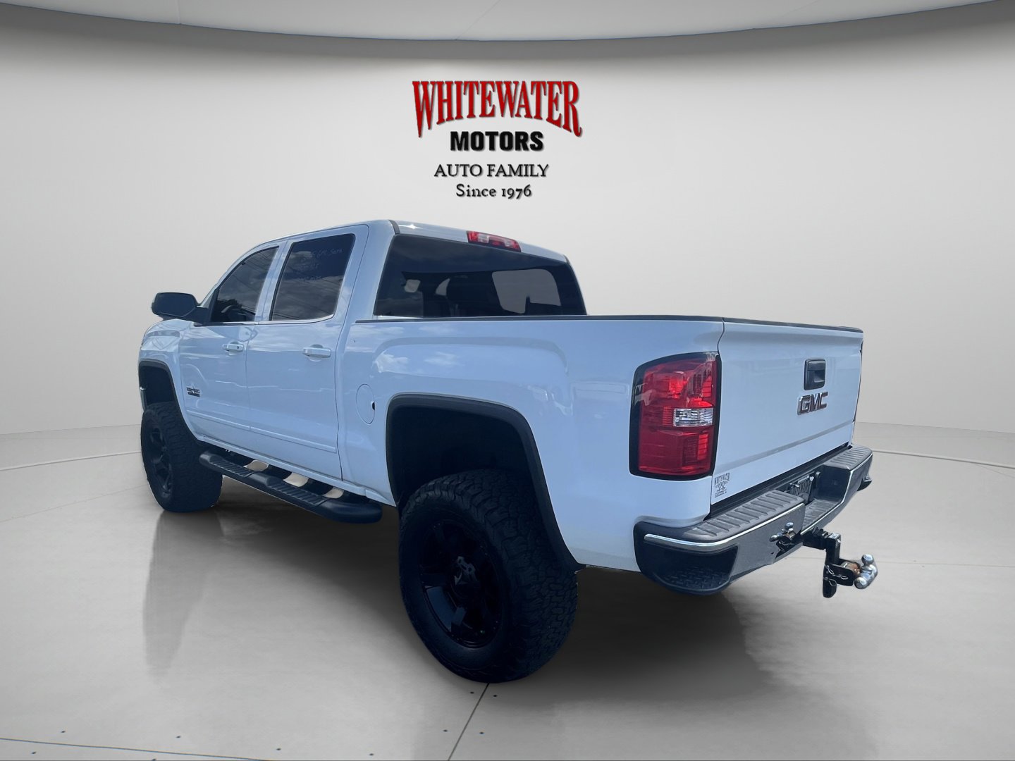 2015 Gmc Sierra 1500 SLE photo 3