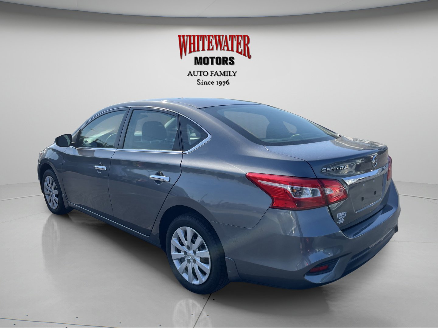 2018 Nissan Sentra S photo 3
