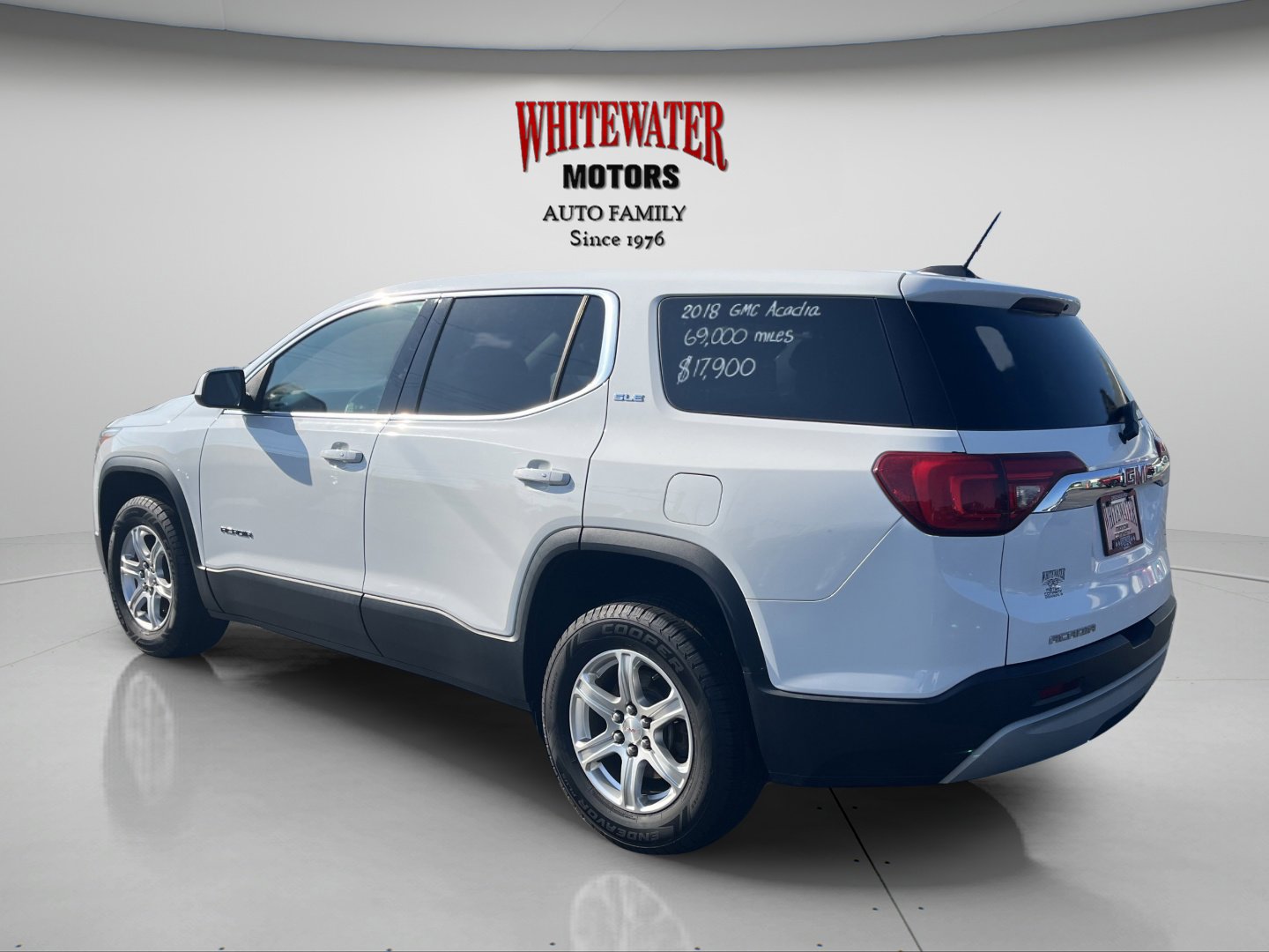 2018 Gmc Acadia SLE photo 3