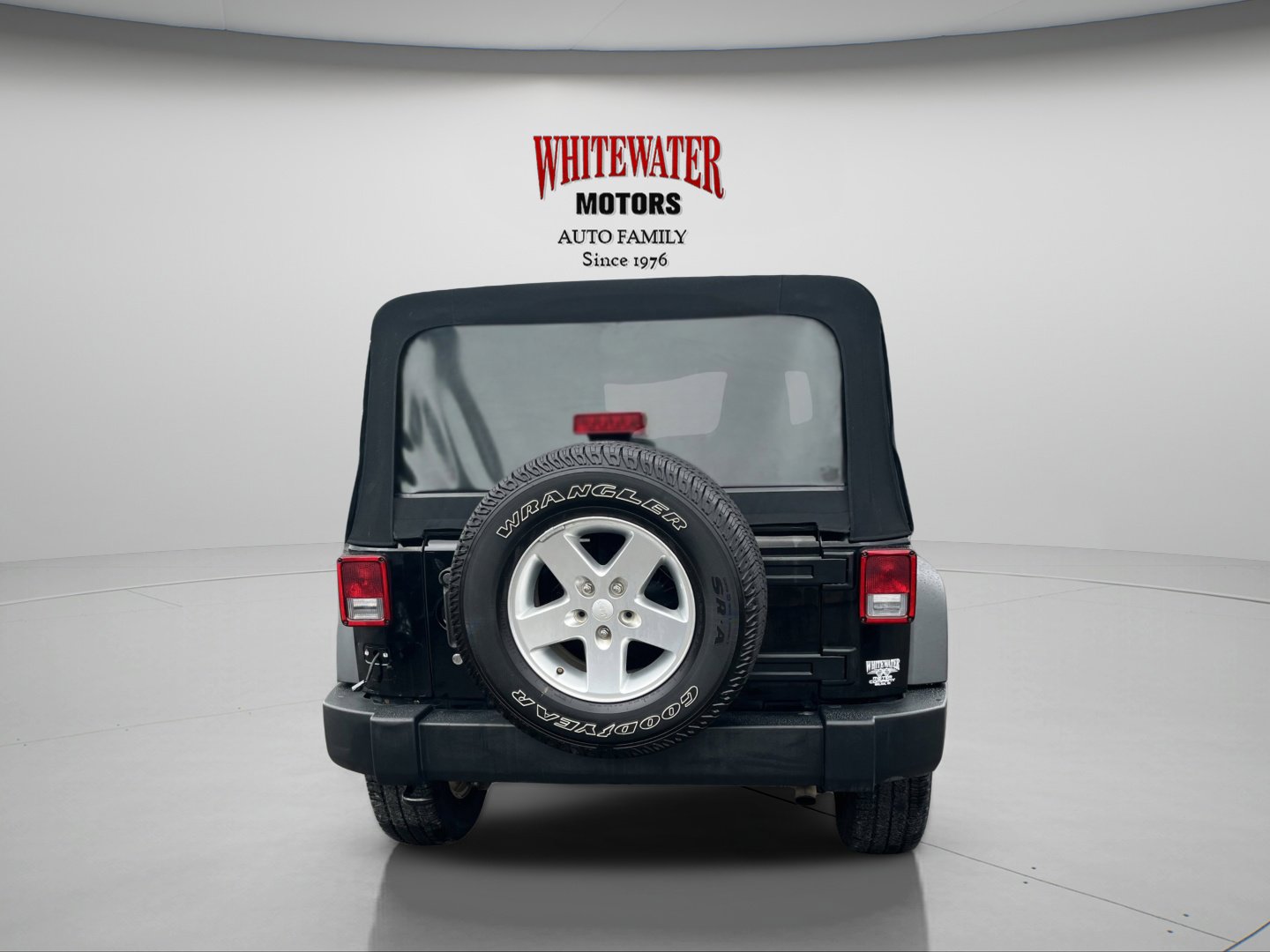 2014 Jeep Wrangler Unlimited Sport photo 4