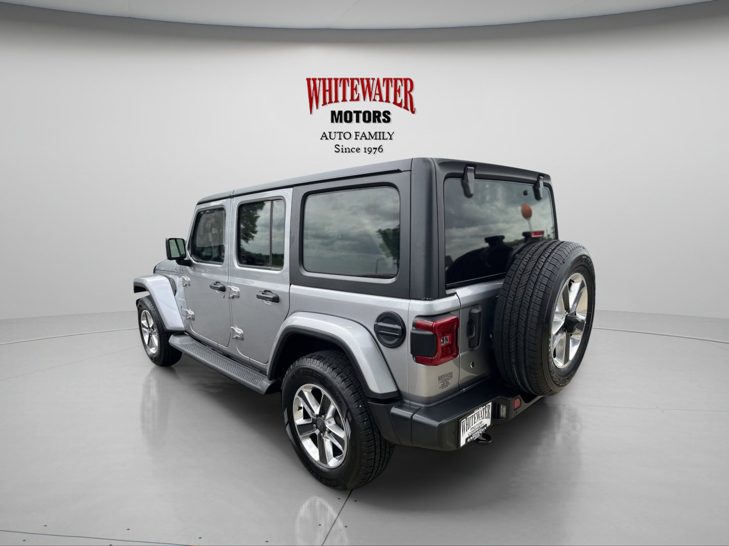 2019 Jeep Wrangler Unlimited Sahara photo 3