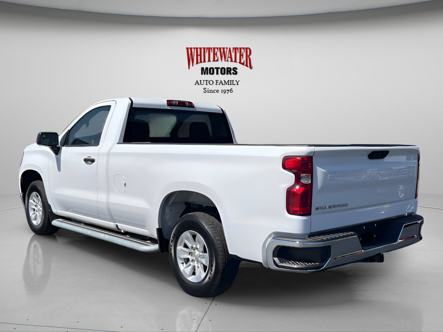 2024 Chevrolet Silverado 1500 Work Truck photo 2