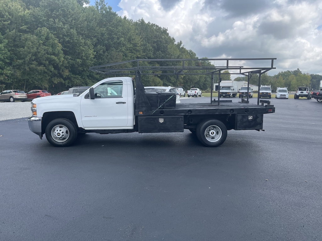 Used 2017 Chevrolet Silverado 3500HD Chassis Work Truck Truck Regular Cab