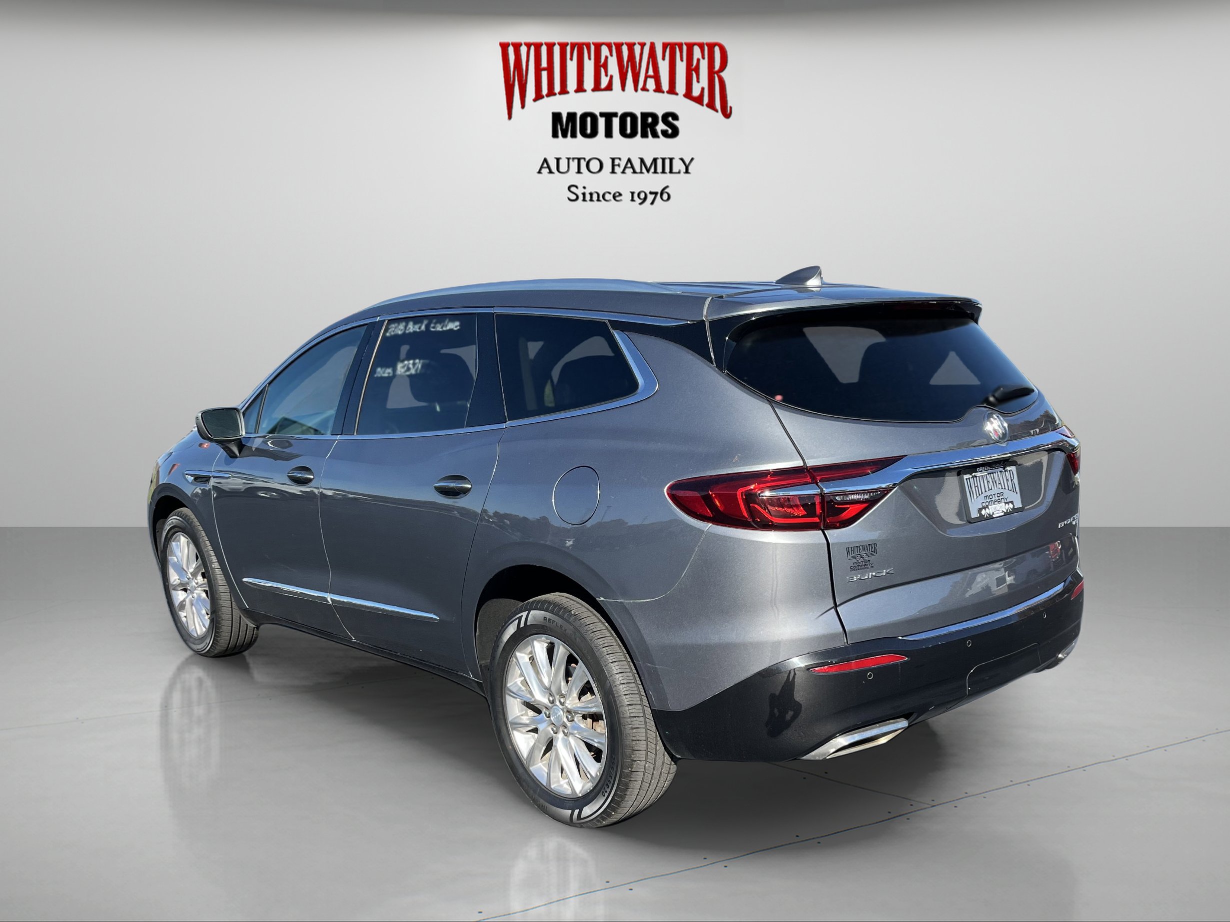 2018 Buick Enclave Premium photo 2