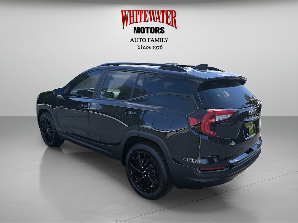 Used 2023 GMC Terrain SLE SUV