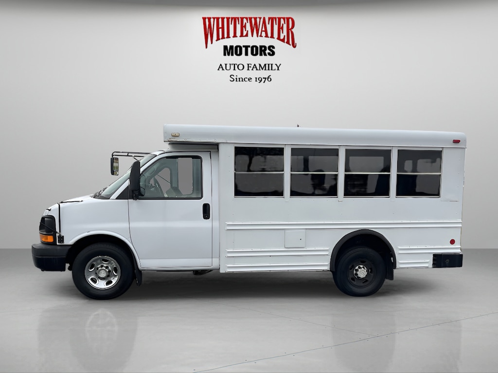 Used 2006 Chevrolet Express Cutaway C6Y SRW Truck