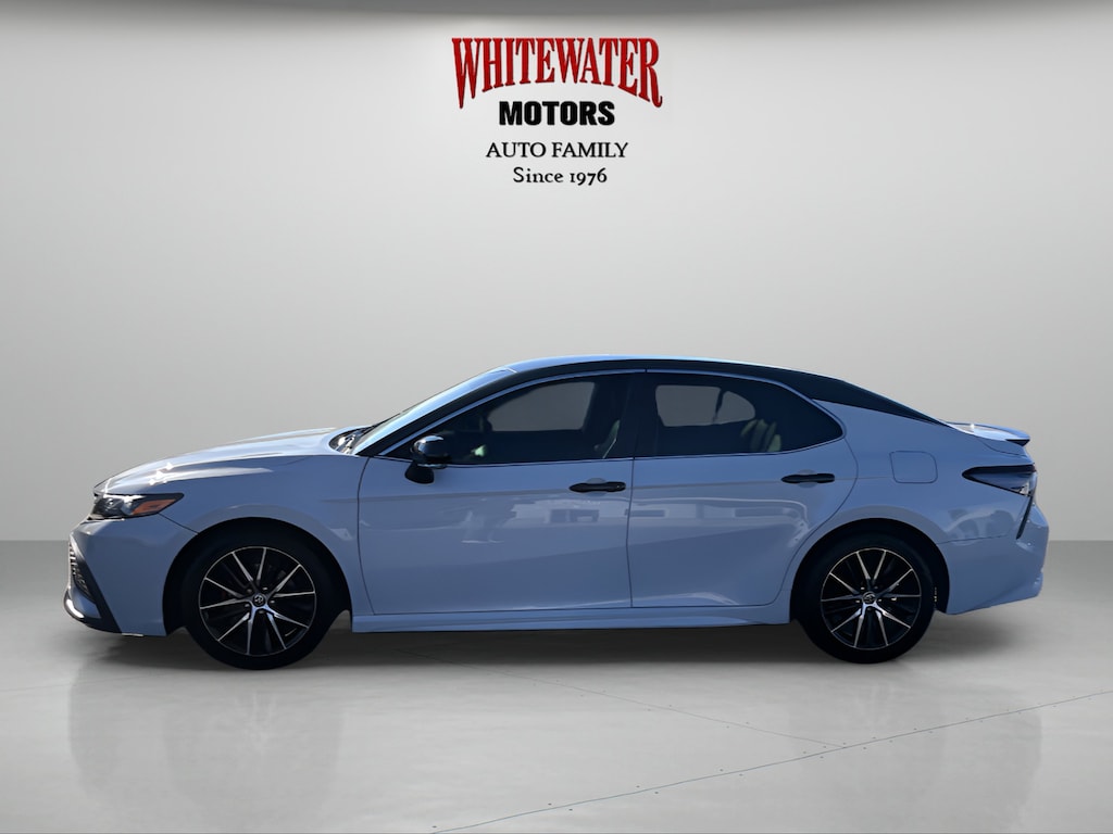Used 2022 Toyota Camry SE Sedan