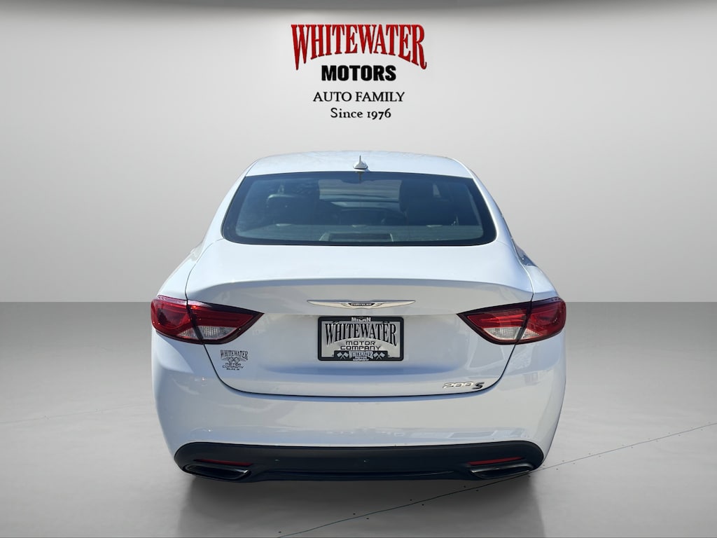 Used 2016 Chrysler 200 S Sedan